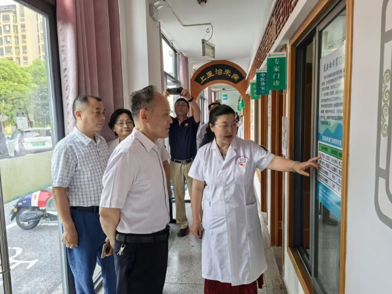 市卫健委走访调研民营医疗机构
