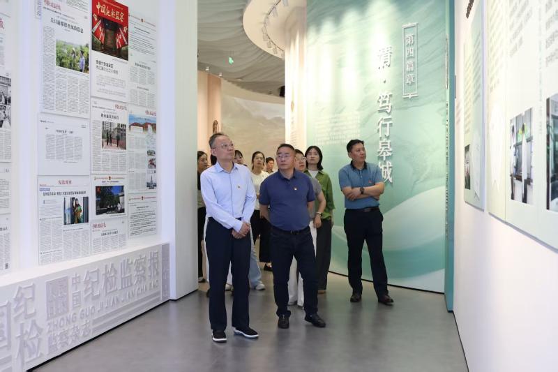 市卫健委赴市党风廉政教育基地开展警示教育活动
